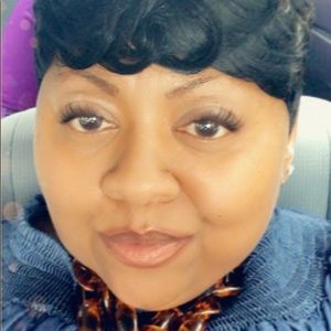 Meet your Posher, Latonya